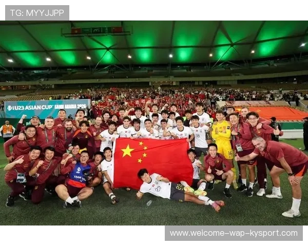 中国U23定位球制造威胁，门前抢点差一步，中国u23球员