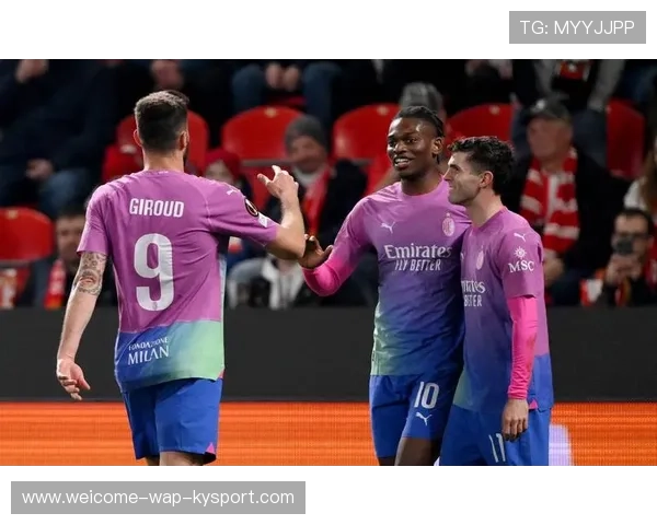 莱奥边路爆趟后小角度破门，AC米兰速度太夸张