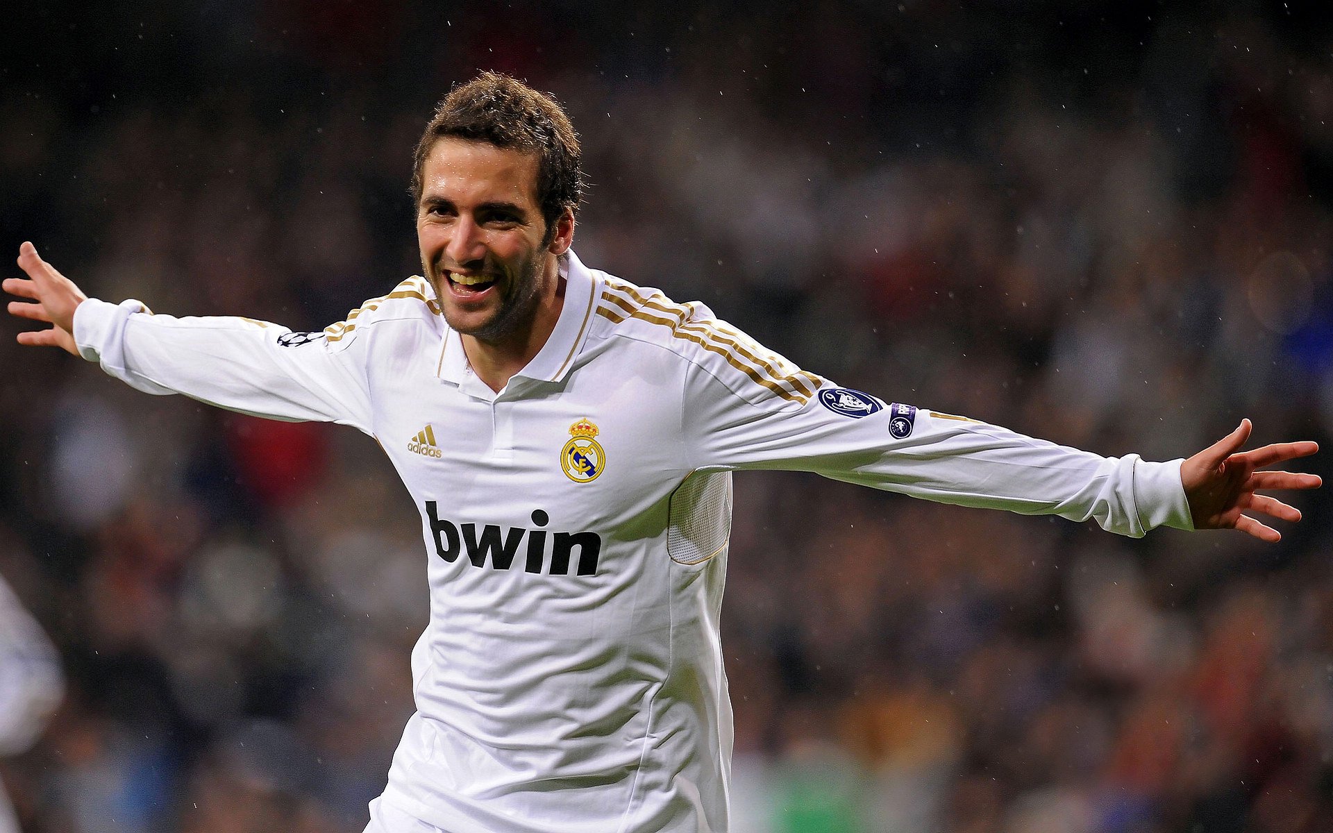 开云备用-世界杯燃情瞬间：每个进球都载入史册，世界杯经典瞬间